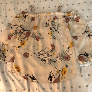 Off the shoulder quarter sleeve shirt